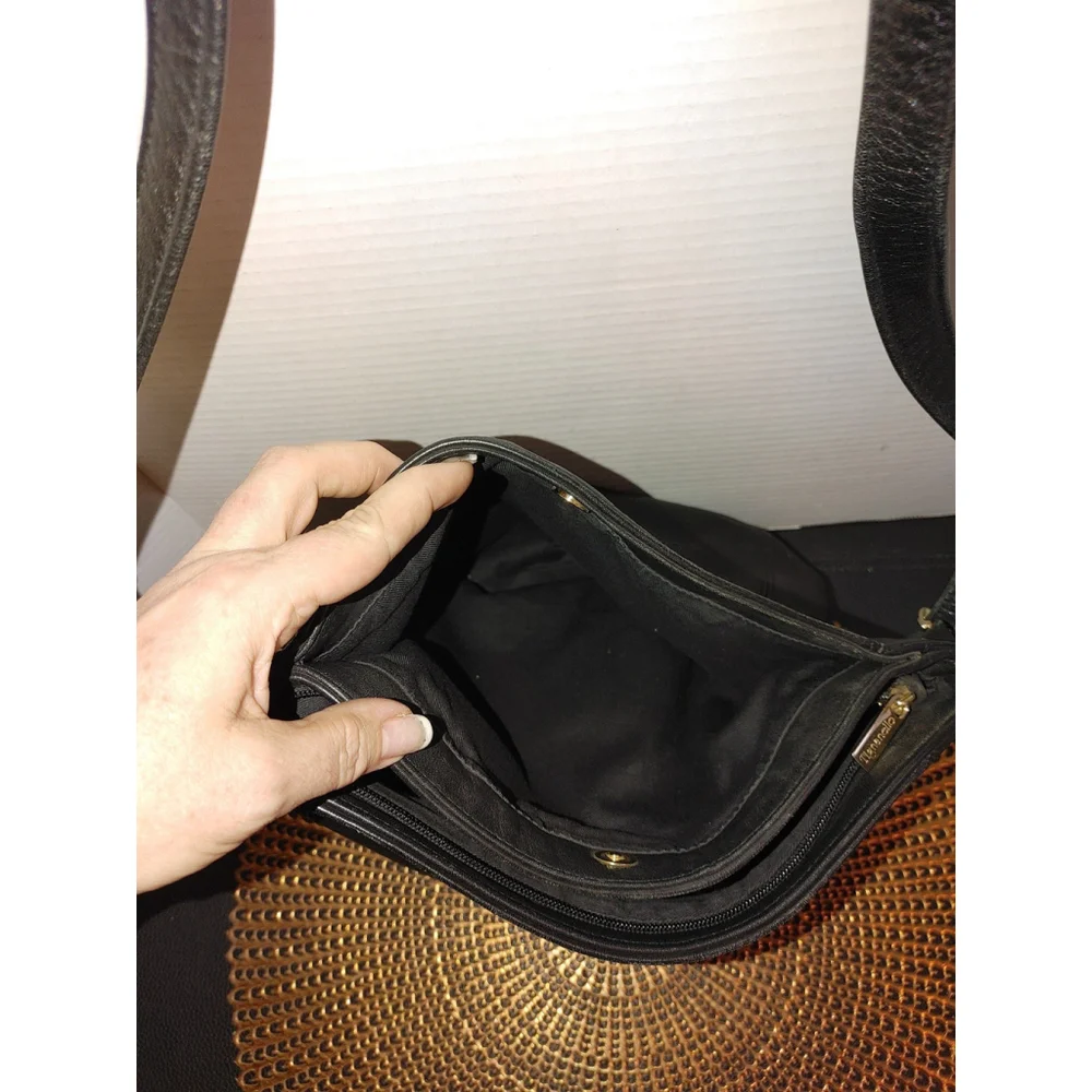 Tignanello Leather Bag - Picture 6 of 7